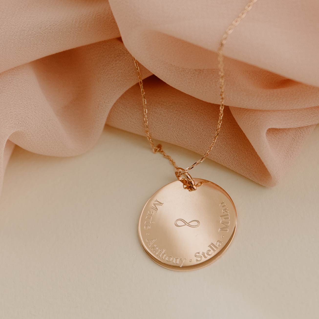 Collana personalizzata 27mm infinito oro rosa