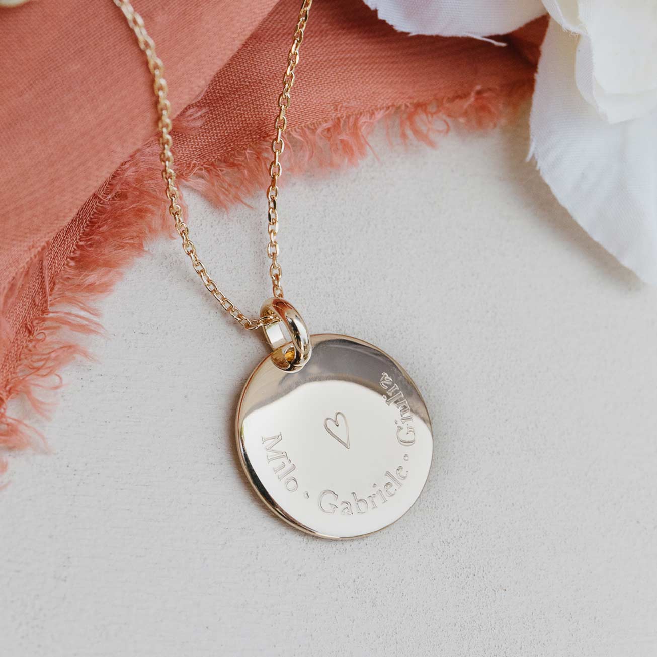 Collana personalizzata cuore 3 nomi placcato oro