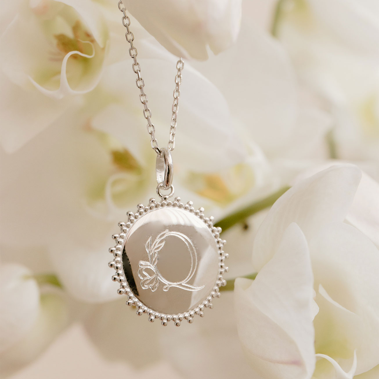 Collana personalizzata sole iniziale floreale arge