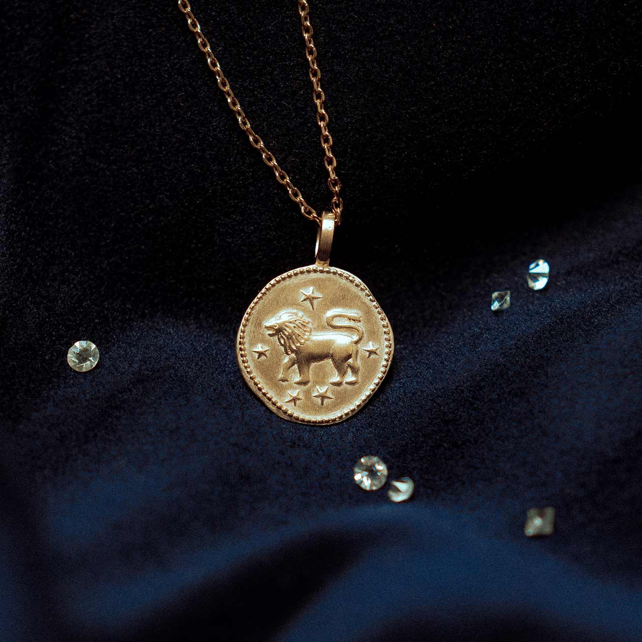 Collana segno zodiacale Leone