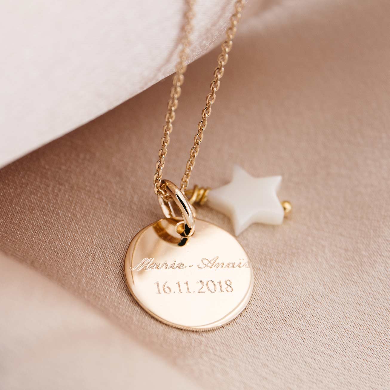 Collana battesimo personalizzata con stella in mad