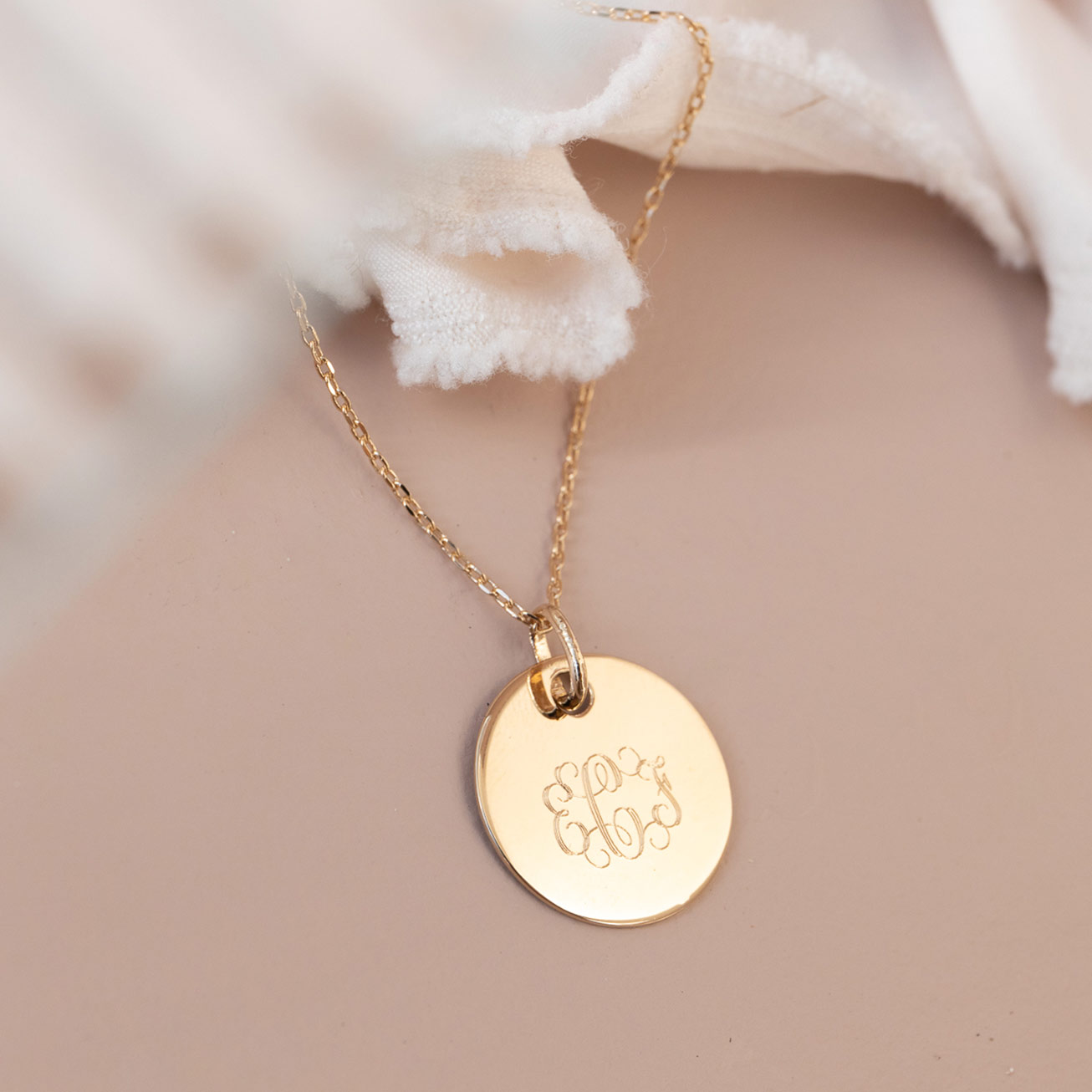 Collana con iniziali monogramma personalizzata