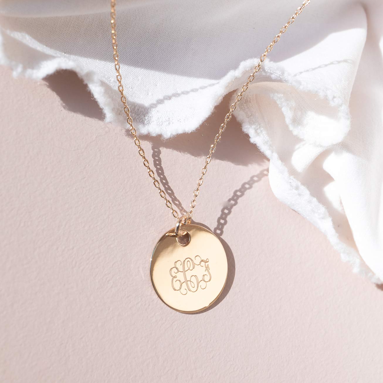 Collana con iniziali monogramma personalizzata